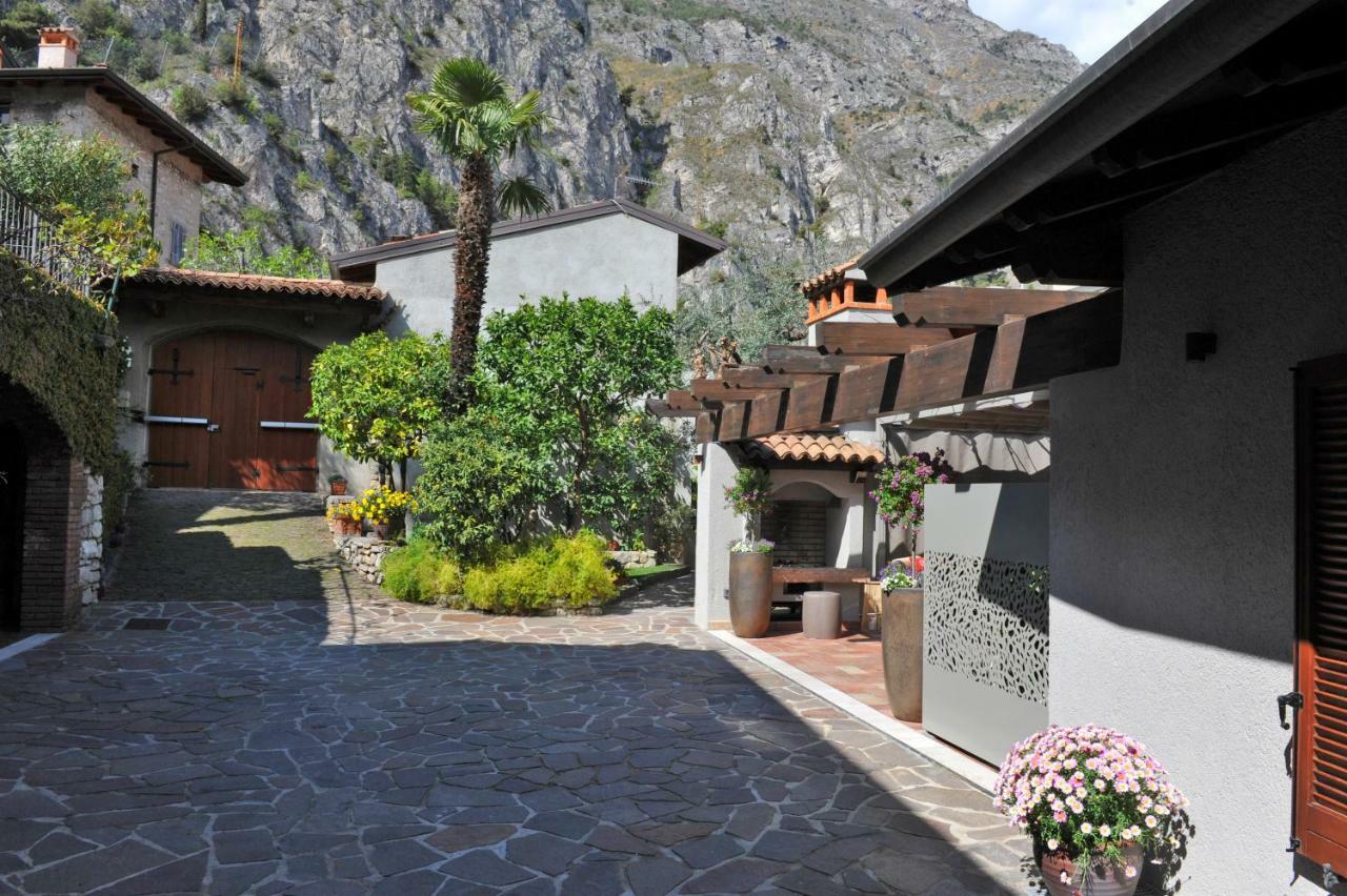Bella Vacanza Limone Лимоне-суль-Гарда Экстерьер фото